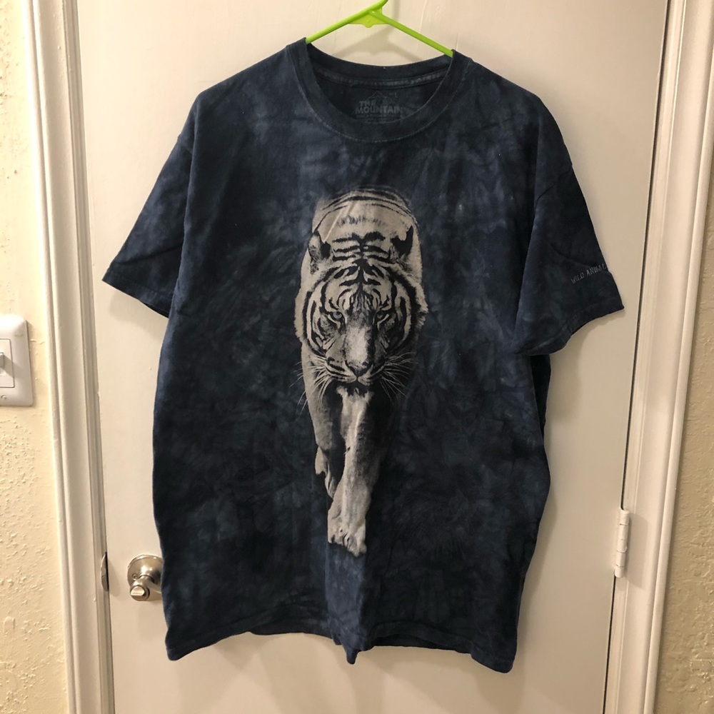 Tie dye white tiger T-shirt